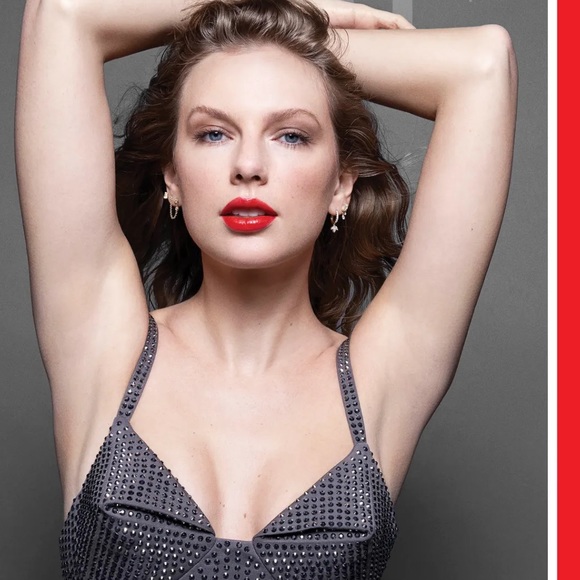 Area Crystal Embellished Bodysuit - Picture 7 of 10